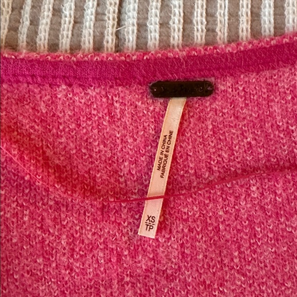 Free People Bright Pink V-Neck Sweater - Picture 4 of 6